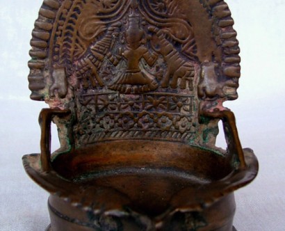 01 Gajalakshami Oil Lamp